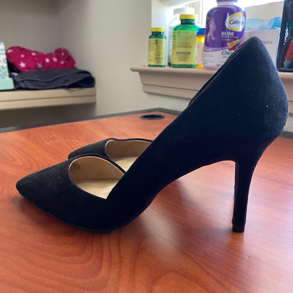 Black Faux Suede Pointed Heels - Picture 3 of 3